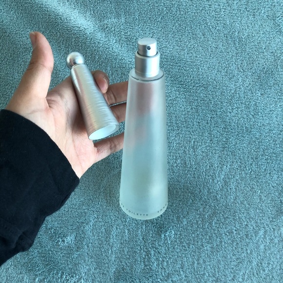 Issey miyake bottle - Picture 2 of 4